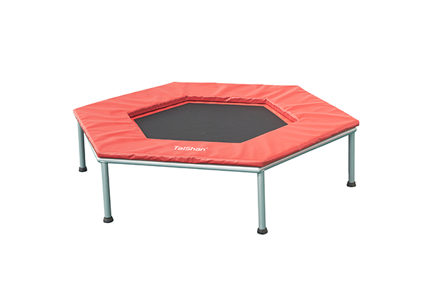 少儿六角蹦床(图1)