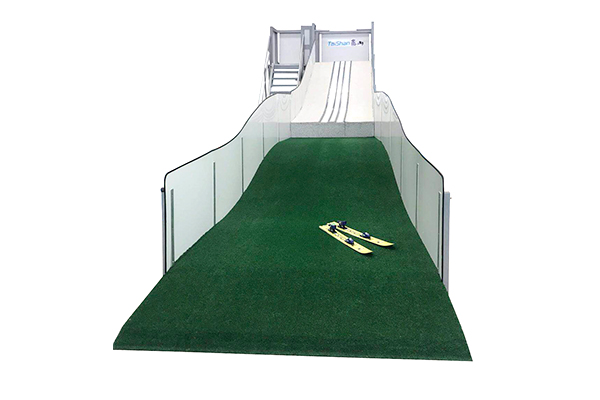 泰山模拟滑雪跳台 (2)(图1) 泰山模拟滑雪跳台 (2)(图1)