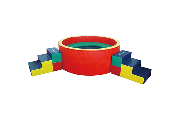 蹦床(图1) 蹦床(图1)